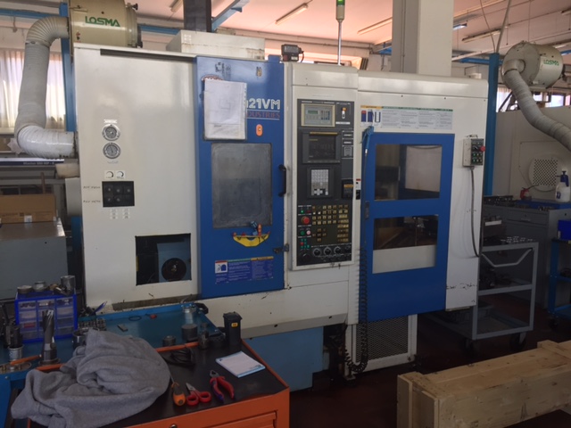 Tornio cnc verticale motorizzato KIA - SKT 21 VM